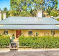 Captain Roddas Cottage - Foster Accommodation