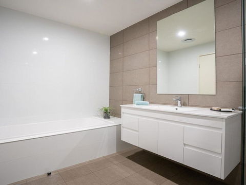 Riptide On Surf Beach Sun Surf & Style - Foster Accommodation 3