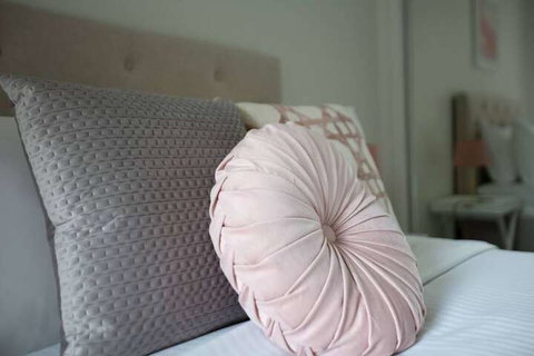 Designer Warm Homeatmooneeponds+parking / Wifi - Foster Accommodation 4