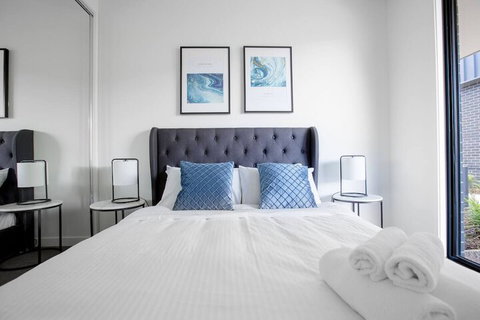 Trendy Livingstyle 2br@moonee Ponds Wifi+parking - Foster Accommodation 1