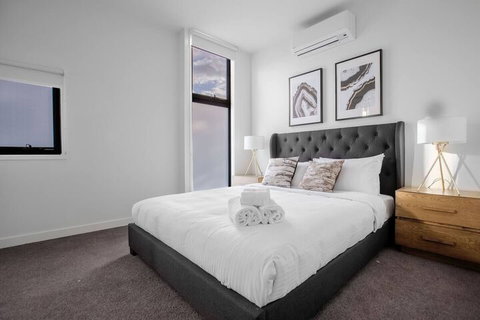 Delightful Townhouse Stay@moonee Ponds + Parking - Foster Accommodation 6