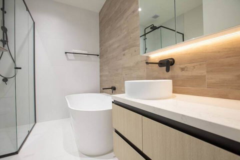Delightful Townhouse Stay@moonee Ponds + Parking - Foster Accommodation 3
