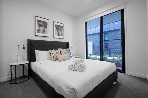 Delightful Townhouse Stay@moonee Ponds + Parking - Foster Accommodation 5