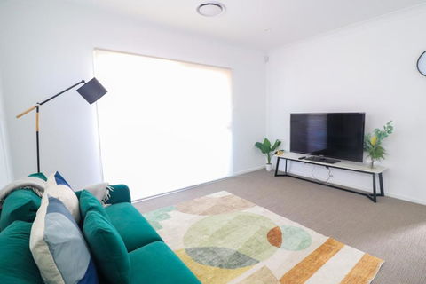 Surfers Paradise At Catherine Hill Bay - Foster Accommodation 1