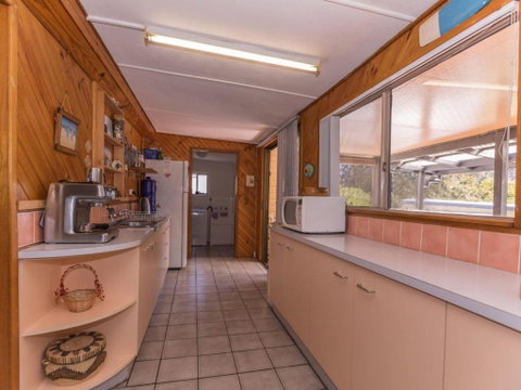 Malibu Drive 127 Bawley Point - Foster Accommodation 1