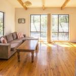 Wallder Cottage - Foster Accommodation 0