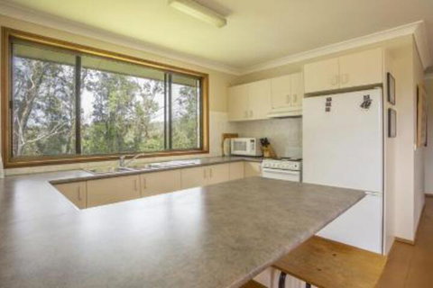 Tingira Drive 71 Bawley Point NSW - Foster Accommodation 2