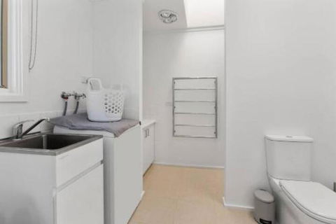 COASTAL HAVEN Panoramic Ocean Views - Foster Accommodation 6