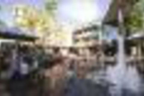 Rouse Hill Luxury House Near Town Center - Foster Accommodation 1