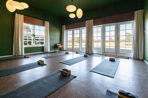 Corunna Station Country House - Foster Accommodation 2