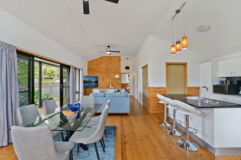 Newcastle Short Stay Apartments - Glebe Road Adamstown - Foster Accommodation 4