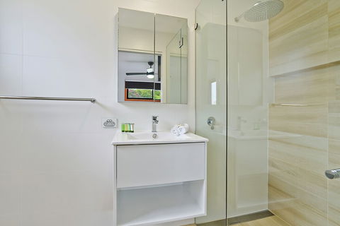 Newcastle Short Stay Apartments - Glebe Road Adamstown - Foster Accommodation 2