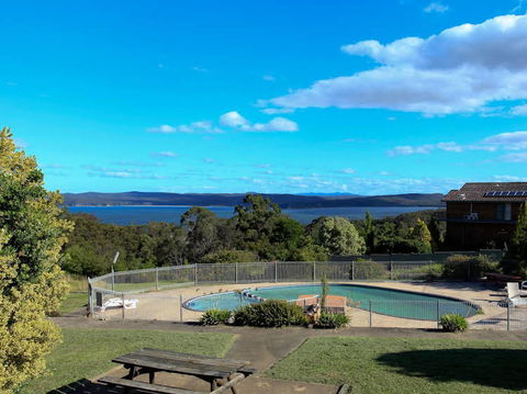 ECONO LODGE BAYVIEW - Foster Accommodation 1