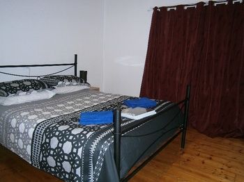 Aussie Bacon & Eggs Cottages - Foster Accommodation 6
