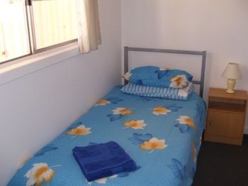 Aussie Bacon & Eggs Cottages - Foster Accommodation 4