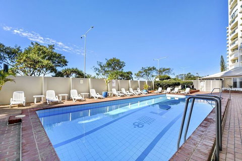 Oceanfront In Surfers Paradise Retreat - Foster Accommodation 3