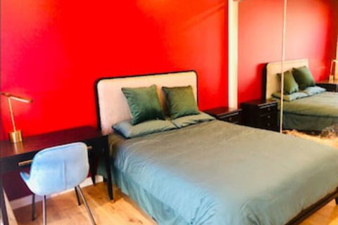 Luxury House Collection Six Beds - Foster Accommodation 2