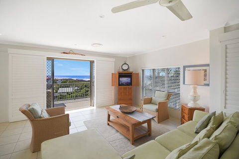 Kari 3 - 3/7 Peregian Esplanade - Foster Accommodation 6