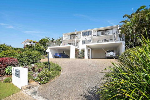 Kari 3 - 3/7 Peregian Esplanade - Foster Accommodation 1