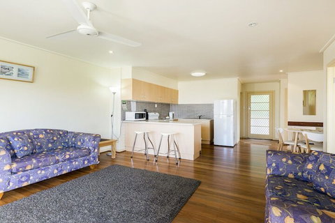 Haeri Mai - Foster Accommodation 6
