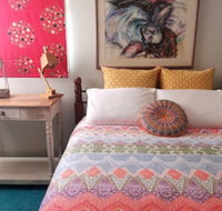 Stylish Comfortable Central Artists Home - Foster Accommodation