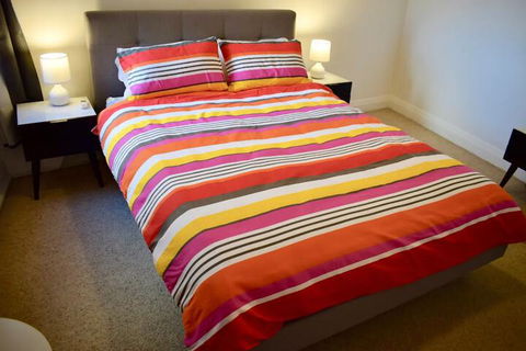 Homy Apartment In Trendy Haberfield - Foster Accommodation 2