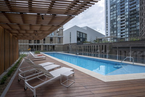 New 2 Bedroom Darling Harbor Apartment - Foster Accommodation 6