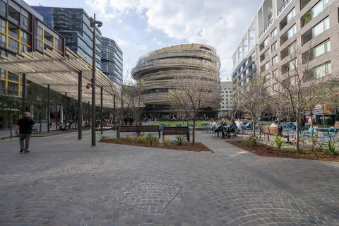 New 2 Bedroom Darling Harbor Apartment - Foster Accommodation 3