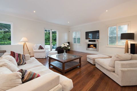 Vaucluse Manor H327 - Foster Accommodation 2