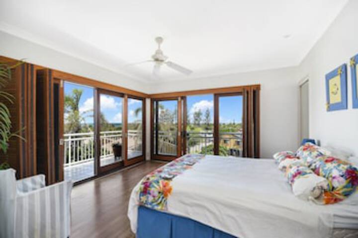 Peregian Beach QLD Foster Accommodation
