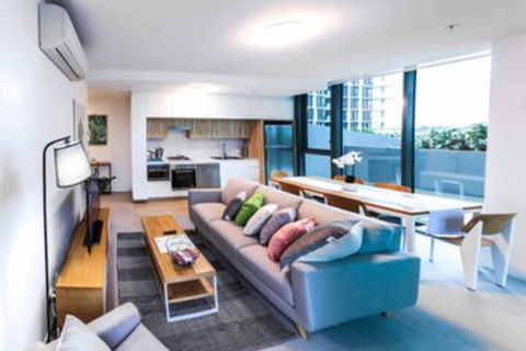 Incredible Riverside Apartment In Brisbane - Foster Accommodation 0