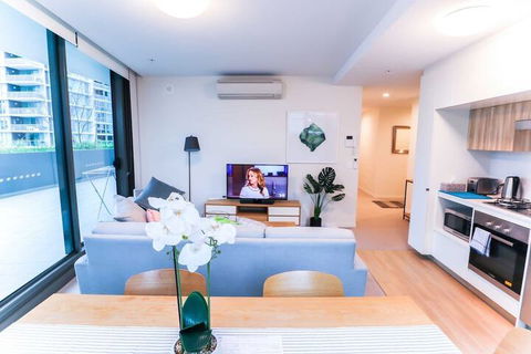 Incredible Riverside Apartment In Brisbane - Foster Accommodation 4