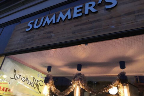 Summers Holiday Inn - Foster Accommodation 1
