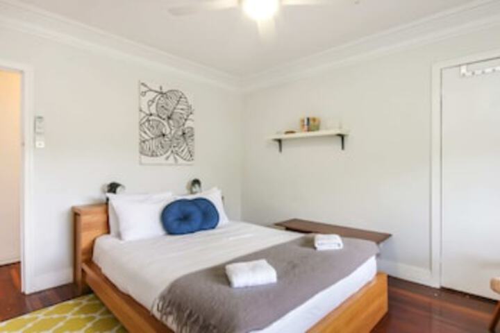 Carina QLD Foster Accommodation
