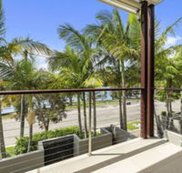 North Facing River Front Stunning Apartment Unit 2 9 Hilton Esplanade - Foster Accommodation