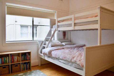 Bright Family Home In Bondi Beach - Foster Accommodation 4