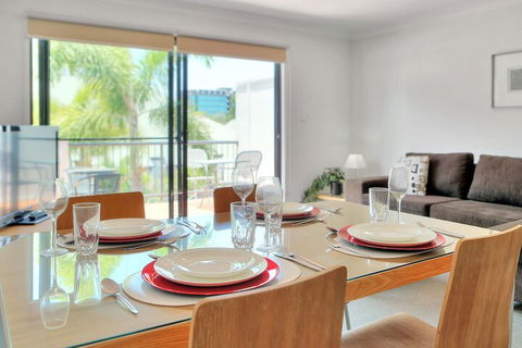 Airtrip Apartment On Russell St - Foster Accommodation 1