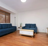 Pleasant 3 Bedroom House With Garden Close to CBD - Foster Accommodation