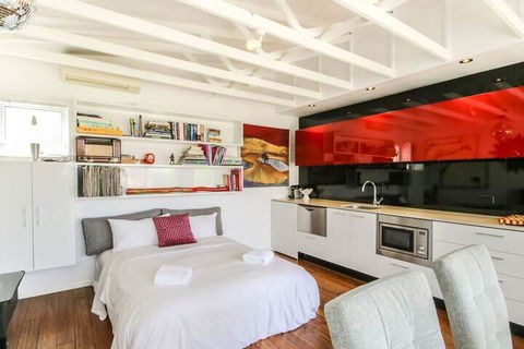 Architecturally Designed Studio 10 Minutes To CBD - Foster Accommodation 1
