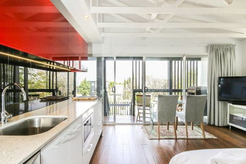 Architecturally Designed Studio 10 Minutes To CBD - Foster Accommodation 2