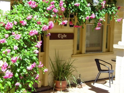 Clyde Cottage - Foster Accommodation 6