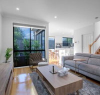 Impressive  Spacious new Townhousepreston - Foster Accommodation