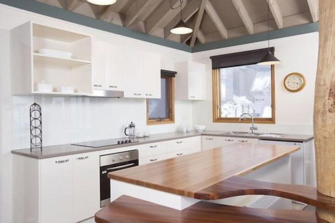 Eagles Nest - Foster Accommodation 2