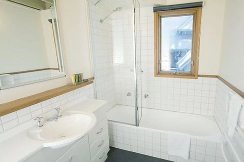 Eagles Nest - Foster Accommodation 5