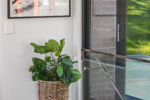 Sirocco On Main - Foster Accommodation 2