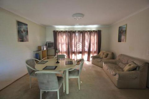 Ballymena Holiday Units - Foster Accommodation 5