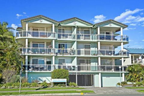 Westport Palms 14 Buller Street - Foster Accommodation 0