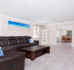 Townhouse on Tomaree 6 / 26 - Foster Accommodation