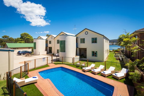 Cetacea Luxury Apartments - Foster Accommodation 4