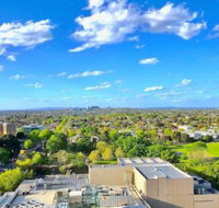 Deluxe Central Park 4B2B APT BoxHill Panorama - Foster Accommodation